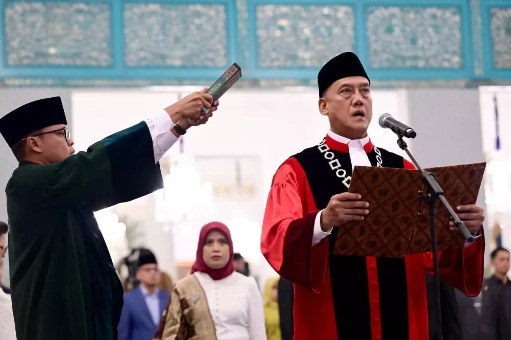 Liliek Prisbawono Adi Resmi Dilantik Sebagai Hakim MK Gantikan Anwar Usman