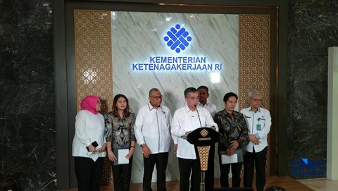 Menaker Tegaskan WFH Sehari Seminggu Hanya Imbauan, Bukan Kewajiban Menaker Tegaskan WFH Sehari Seminggu Hanya Imbauan, Bukan Kewajiban