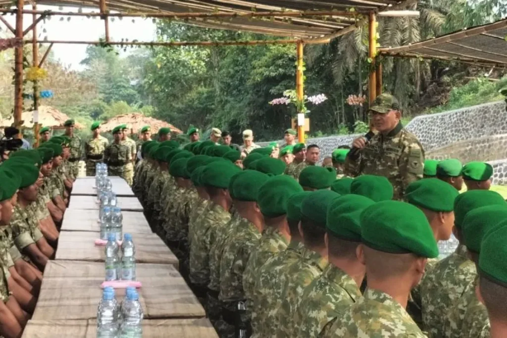Menhan Minta Prajurit Yon Teritorial Pembangunan Layani Rakyat dan Hindari Sikap Arogan
