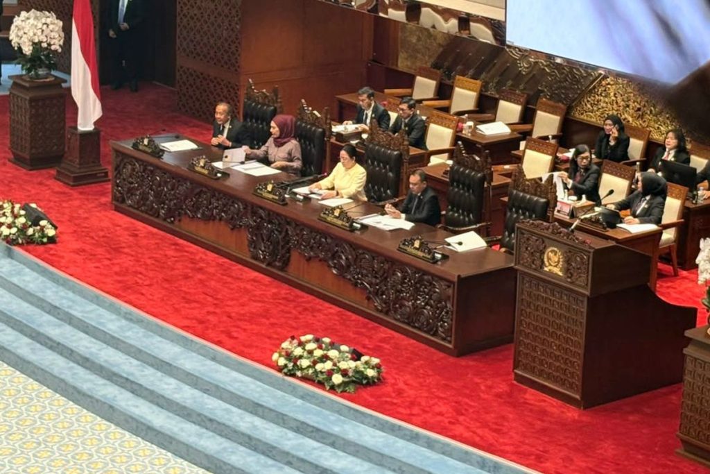 DPR Setujui RUU Satu Data Indonesia dan RUU LLAJ sebagai Usul Inisiatif