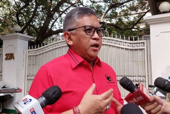 Hasto: Kekuasaan Bisa Membabat Rumput, tapi Tak Akan Mencabut Akarnya