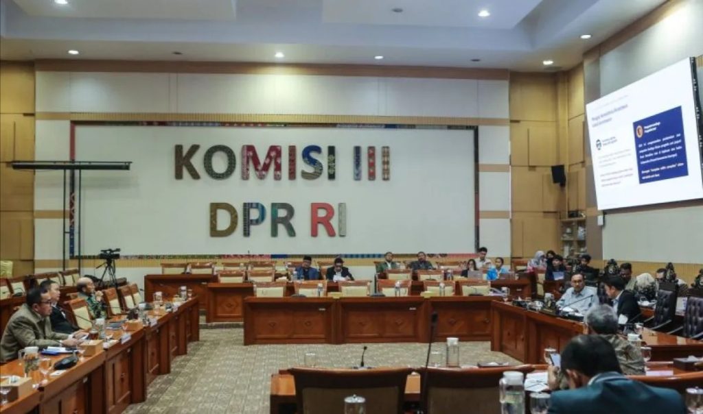Tinggalkan Pola Pasif, DPR Minta KY Jemput Bola Cari Calon Hakim Agung