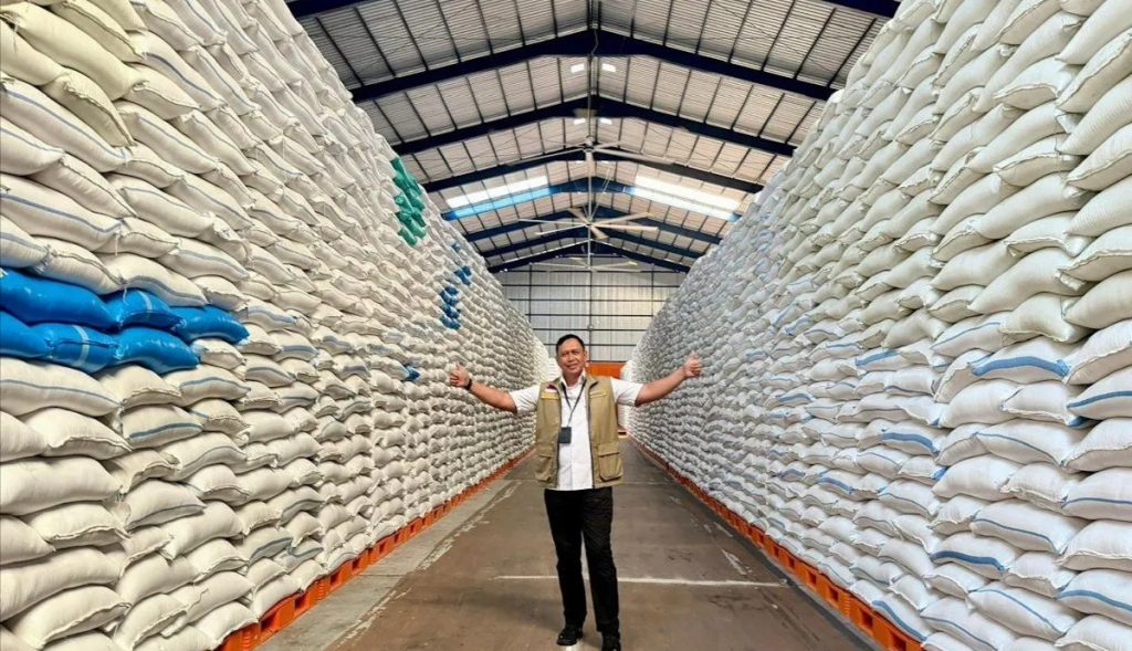 Cadangan Beras Indonesia Capai 4,5 Juta Ton, Bulog Klaim Terkuat di Asia Tenggara